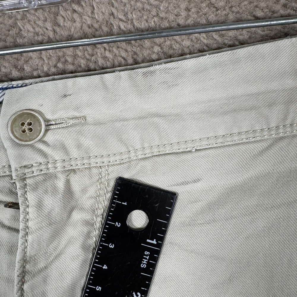 Tommy Bahama Shorts Mens 44 Beige Chino Stretch 10 Inseam Flat Front Casual - Picture 5 of 12